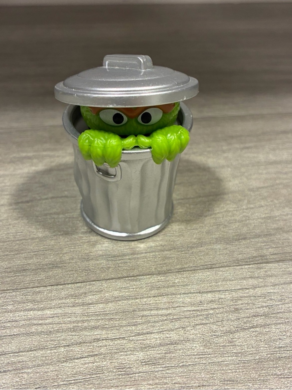 Sesame Street Oscar Figure